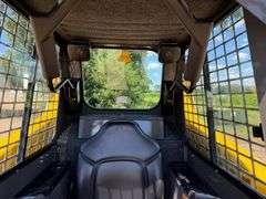 Gehl 4835 SXT Turbo Skid Loader, 985 Hours, Radio, Heat, Auxiliary Hydraulics, Quick Attach, New Buc