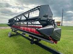 2003 IH Model 1020 Bean Head, 25’, Comes with Custom Built Trailer Specifically Made for the Head