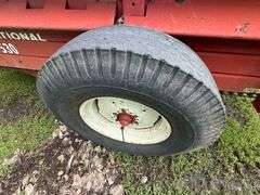 International Model 530 Manure Spreader, 540 PTO, 10.00x20 Tires, Very Little Useage