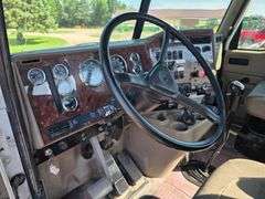 2007 International 9400 Day Cab Semi, 442,458 Miles, Cummins ISX 15 Engine, 10 Speed Transmission, 2