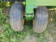 John Deere 1530 Drill on John Deere 1570 Cart, 20’ Minimum Till Drill with Markers, No Monitor, Has 