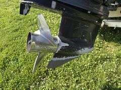 1999 Crestliner 1850 Sportfish Boat, 18.5’, Evinrude 150 Motor, Walkthru Windshield, Depth Finder, w
