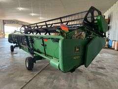 2001 John Deere 925F 25’ Flexhead with Unverferth Head Trailer, Full Finger Reel, SN: H00925F691586.