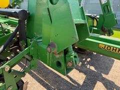 John Deere 1770 Conservation 24R30” Planter, 3 Bushel Boxes, (2) 200 Gallon Liquid Fertilizer Tanks 