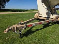 Unverferth Seed Runner 3750 Tri Axle Seed Tender, Honda 11hp Engine with Electric Start, 6” Conveyor