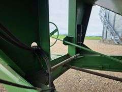 Brent by Unverferth 774 Grain Cart, Front Corner 17” Auger, Large 1000 PTO, 30.5L-32 Tires, Rear Lig