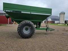 Brent by Unverferth 774 Grain Cart, Front Corner 17” Auger, Large 1000 PTO, 30.5L-32 Tires, Rear Lig