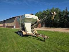 Unverferth Seed Runner 3750 Tri Axle Seed Tender, Honda 11hp Engine with Electric Start, 6” Conveyor