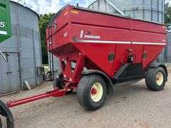 2014 Parker Model 605 Gravity Box, Lights, Brakes, Roll Tarp, 445/65R22.5 Tires on 10 Bolt Hubs, Fen