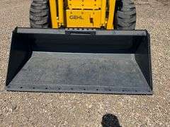 Gehl 4835 SXT Turbo Skid Loader, 985 Hours, Radio, Heat, Auxiliary Hydraulics, Quick Attach, New Buc