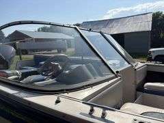 1999 Crestliner 1850 Sportfish Boat, 18.5’, Evinrude 150 Motor, Walkthru Windshield, Depth Finder, w