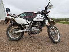 2009 Suzuki 650 Dual Sport Motorcycle, 20K Miles, Chain Drive, Rides and Drives VIN: JSISP46A2921011
