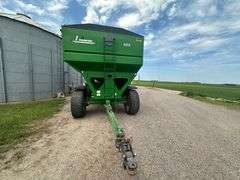 2010 Parker Model 605 Gravity Box, Lights, Brakes, Roll Tarp, 445/65R22.5 Tires on 10 Bolt Hubs, Fen