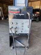 Century Wire Feed Welder, Powers up and Feeds, Owner Has Never Used