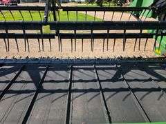 2014 John Deere 640FD 40’ Flex Draper, Flip Reel, Dual Knife Drive, Poly Tine Pickup Reel, Comes wit