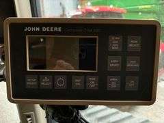 John Deere 1770 Conservation 24R30” Planter, 3 Bushel Boxes, (2) 200 Gallon Liquid Fertilizer Tanks 