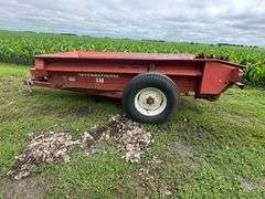 International Model 530 Manure Spreader, 540 PTO, 10.00x20 Tires, Very Little Useage