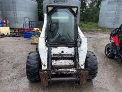 Bobcat S300 Turbo Skidloader, 12-16.5 Tires, Power Bob-Tach, Aux Hyd, A/C, Gold Package, Hand and Fo