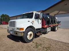 1999 International 4900 Truck with 2,350 Gallon Tank, 197,509 Miles, DT466E Engine, 6 Speed Plus Man