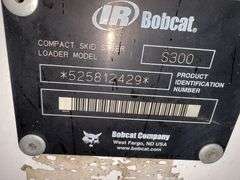 Bobcat S300 Turbo Skidloader, 12-16.5 Tires, Power Bob-Tach, Aux Hyd, A/C, Gold Package, Hand and Fo