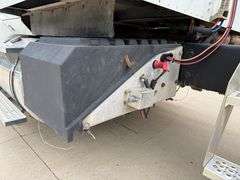 2006 International 9200i Semi with Sleeper, 665,108 Miles, Cumins ISX 15 Engine, 10 Speed Transmissi