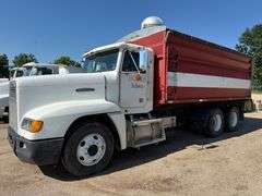 1989 Freightliner Semi, 766,000 Miles, 9 Speed Transmission, 19’ Steel Box, Roll Tarp, 855 Cummins @