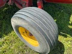 2013 New Holland Model H7460 Discbine, 1000 PTO, Right and Left Swing, 16’ Cut, 31-13.50-15 Tires, S