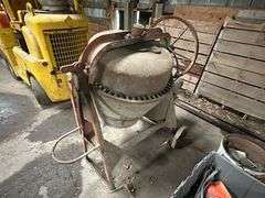 Portable Cement Mixer on Wheels with Electric Motor