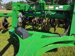 2016 John Deere 2730X 18’ Combination Ripper, 9 Shank, Remlinger 5 Bar Spike Tooth Harrow, Single Po