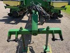 John Deere 1770 Conservation 24R30” Planter, 3 Bushel Boxes, (2) 200 Gallon Liquid Fertilizer Tanks 