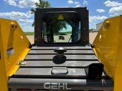 Gehl 4835 SXT Turbo Skid Loader, 985 Hours, Radio, Heat, Auxiliary Hydraulics, Quick Attach, New Buc