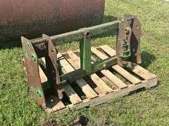 Bale Spear for John Deere Loader