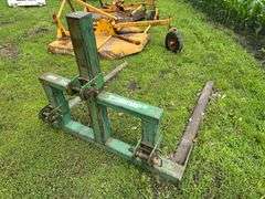 Double L Model 700 Round Bale Mover, 3pt Hookup