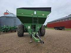 Brent by Unverferth 774 Grain Cart, Front Corner 17” Auger, Large 1000 PTO, 30.5L-32 Tires, Rear Lig