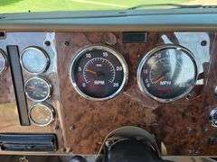 2007 International 9400 Day Cab Semi, 442,458 Miles, Cummins ISX 15 Engine, 10 Speed Transmission, 2