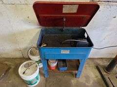 Astro Power Model APW-1 Parts Washer, Comes with (2) 5 Gallon Jugs of Parts Cleaner and 1 Gallon of 