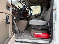 2006 International 9200i Semi with Sleeper, 665,108 Miles, Cumins ISX 15 Engine, 10 Speed Transmissi