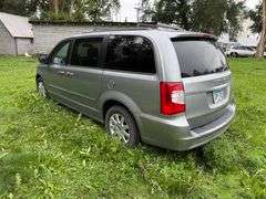 2014 Chrysler Town and Country Van, 140K Miles, Leather, DVD Player, 3.6L, 17” wheels, VIN:2C4RC1BG4