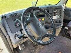 2015 Freightliner 125 Cascadia Semi Tractor, DD13 Detroit Engine @ 450hp, 219,415 Miles, Deleted, 10
