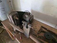 Wood Lathe *Located on a Mezzanine in Shop, Buyer is Responsible for Removal, Has a Ladder, No Steps