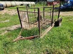 Pull Type Calf Cart, Load from Back or Side, Needs New Floor. This Item is Located in South Dakota, 