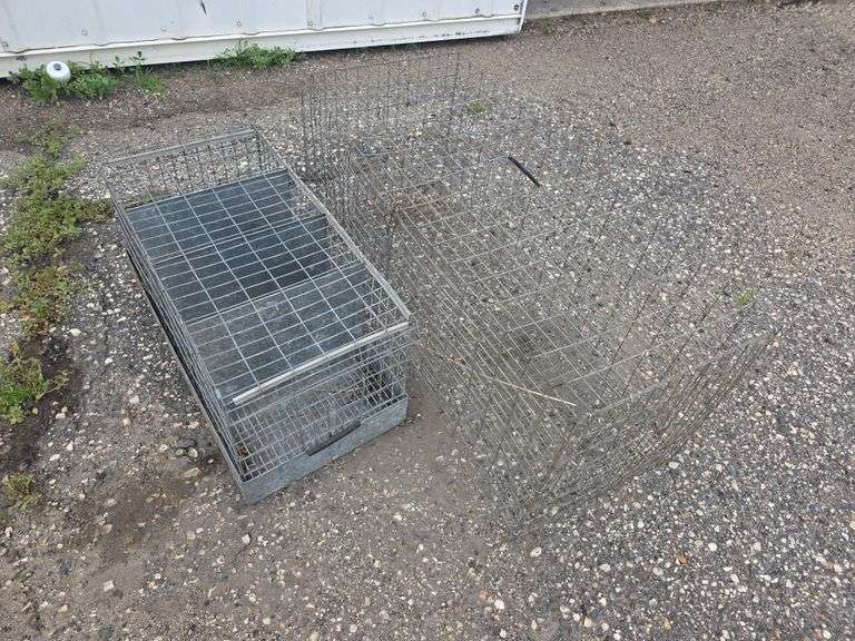 Misc Cages, Large Case, 4 Place Rabbit Carrier with lock