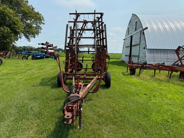 Multiweeder Spring Melroe 453 25’ Multiweeder, 3 Rank, 5 Bar Coil Tine Harrow - Fragodt ...