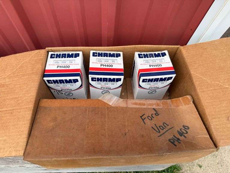 Filters for Ford Van, PH400 (3) Oil Filters, Buying All for One Money