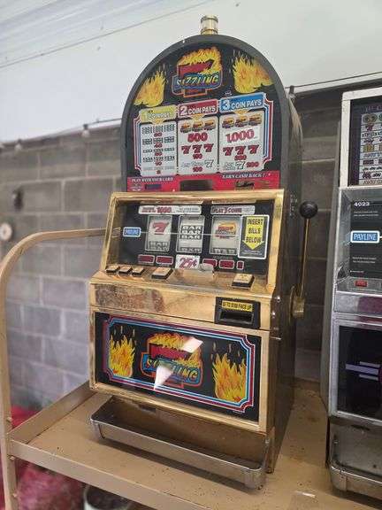 Sizzling 7 Slot Machine, Has Keys, Have not had Working for a Number of ...