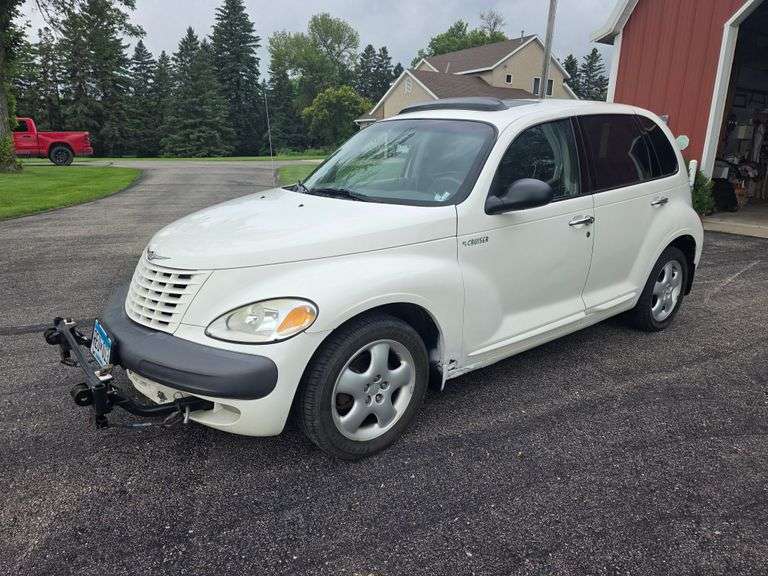 2001 Chrysler PT Cruiser Limited Edition, 129,033 Miles, 5 Speed Manual Transmission, Sun Roof, CD/C