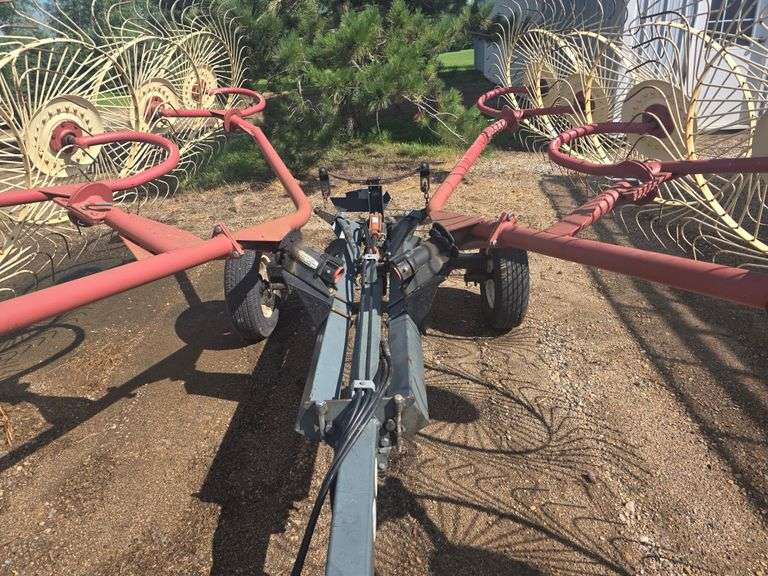 10 Wheel Pull Type Wheel Rake, Hydraulic Lift, Brand: OMI AGC, 14 ...