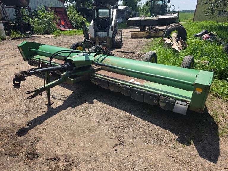 John Deere 115 Stalk Chopper, 15’ Long, Small 1000 PTO, 7.60-15 Tires on 6 Bolt Rims, SN: 002650