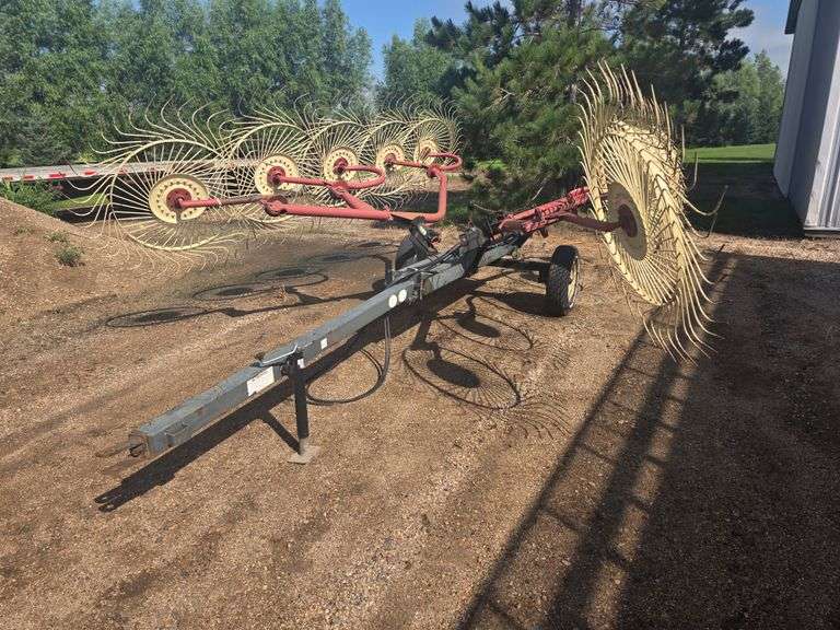 10 Wheel Pull Type Wheel Rake, Hydraulic Lift, Brand: OMI AGC, 14 ...