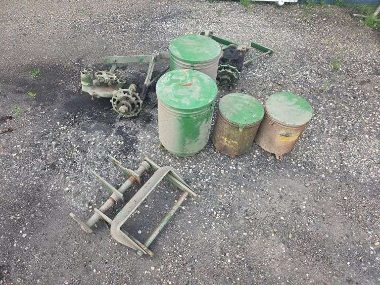 Antique John Deere Planter Lot, Circle Seed and Fert Boxes, Drives and Misc